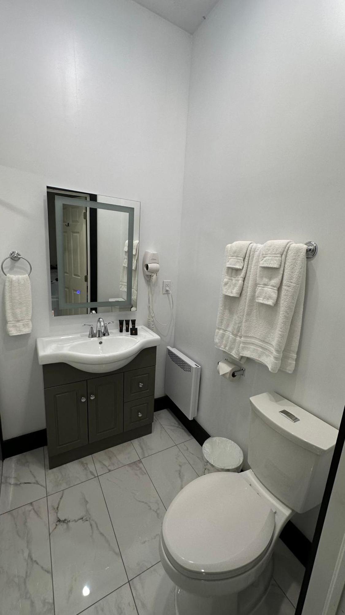 Motel 7 Inn & Suites Beresford Luaran gambar