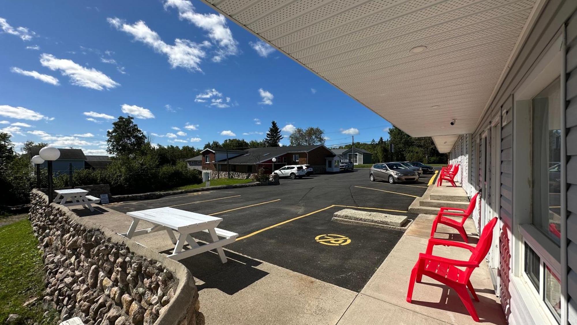 Motel 7 Inn & Suites Beresford Luaran gambar